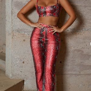 Snake print 2 piece suit